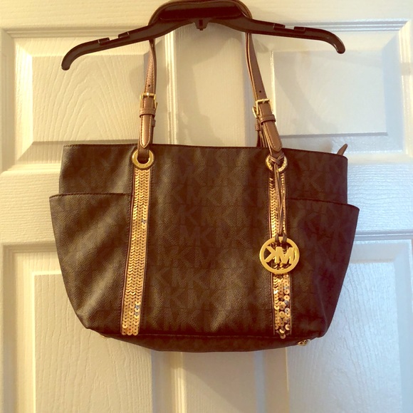 Michael Kors Handbags - Michael Kors purse